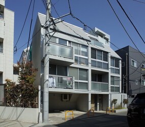 APARTMENT O2 eastの物件外観写真